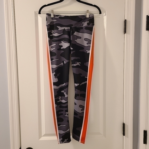 Corey Paige Designs Black Gray Camouflage Leggings with Secret pocket Size Small - Picture 1 of 9